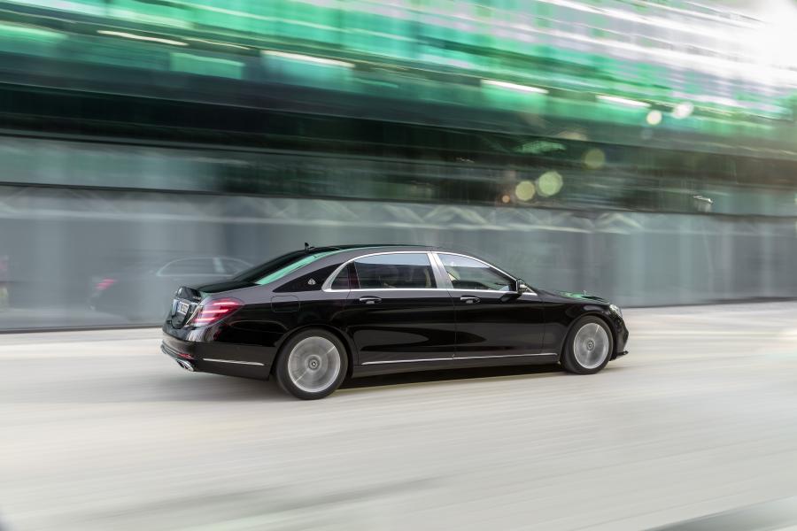  Mercedes-Maybach S560 2017 года  (WW) (фото 7 из 13)